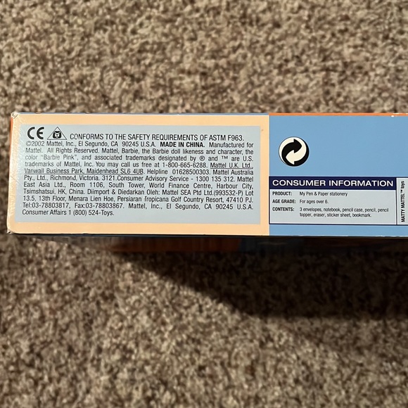 My Scene 2010 Pen Paper & Stickers Set NEW - Picture 5 of 6